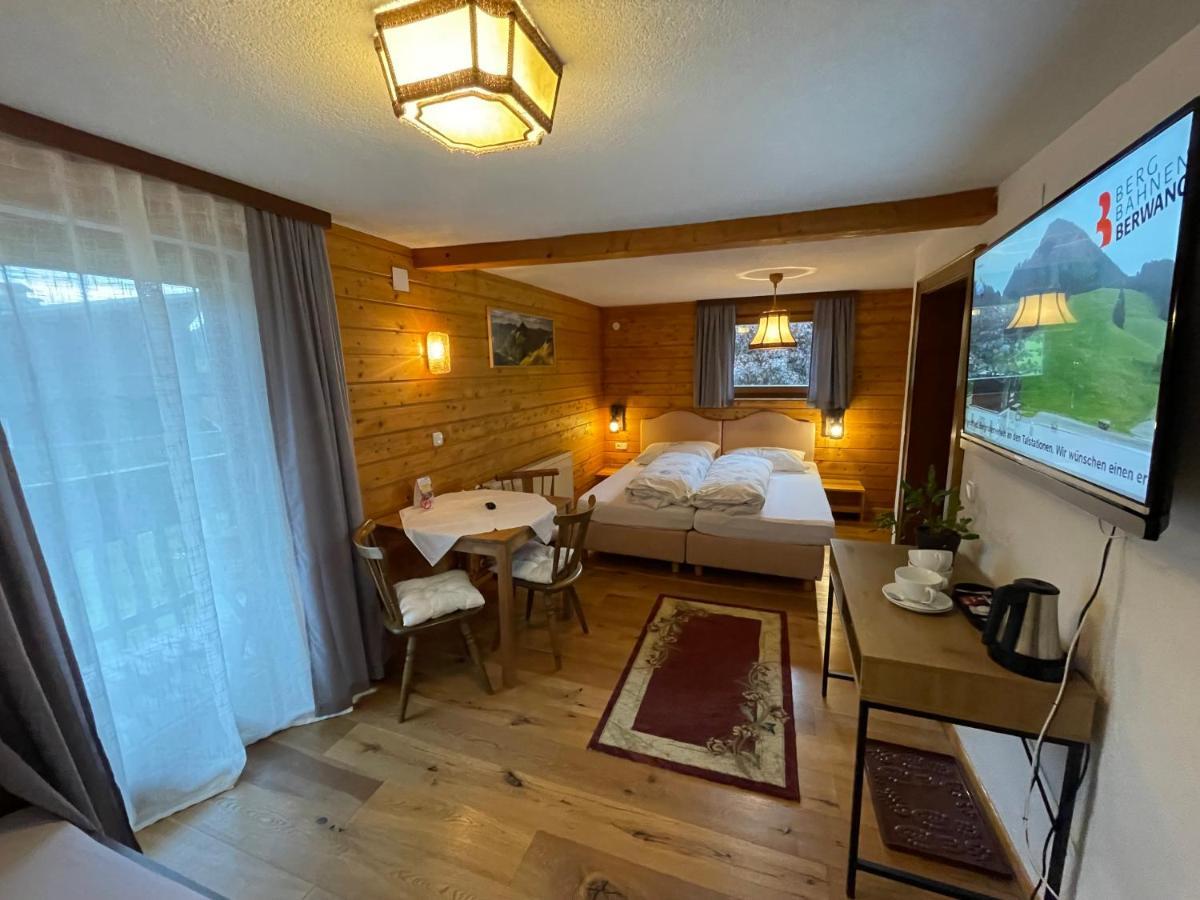 Gaestehaus Zugspitzblick 베르왕 외부 사진