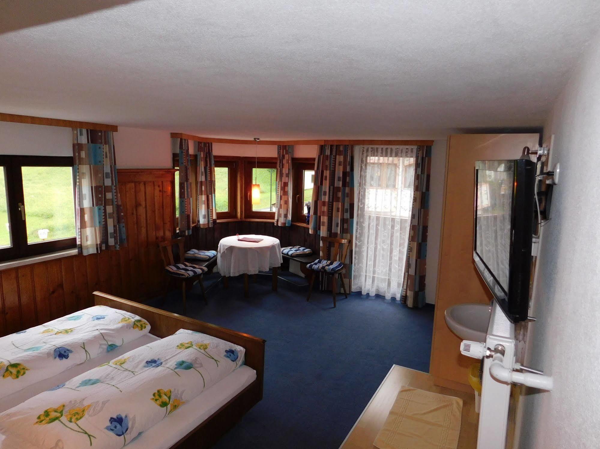 Gaestehaus Zugspitzblick 베르왕 외부 사진